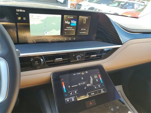 Used 2025 INFINITI QX80 Sensory image 20