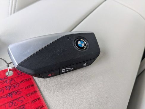 Used 2026 BMW 530i w/ Premium Package RWD image 30