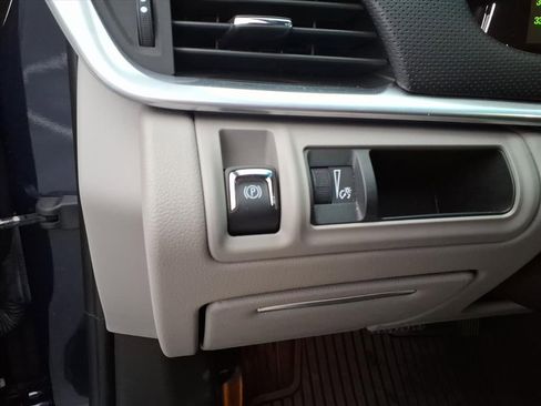 Used 2016 Cadillac XTS Luxury w/ Driver Awareness Package image 25