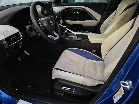 New 2026 Acura ADX A-Spec image 17