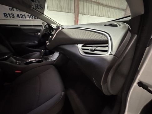 Used 2020 Chevrolet Malibu LS image 19