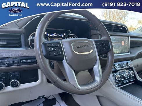 Used 2021 GMC Yukon XL Denali w/ Denali Premium Package image 24