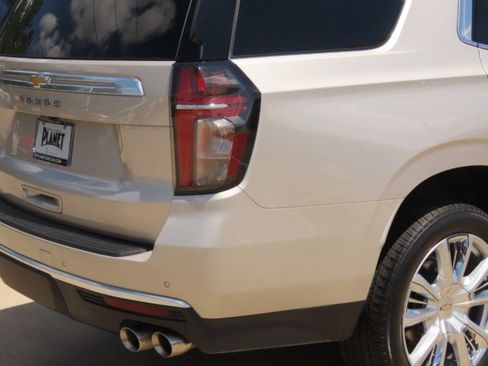 Used 2023 Chevrolet Tahoe High Country RWD image 10
