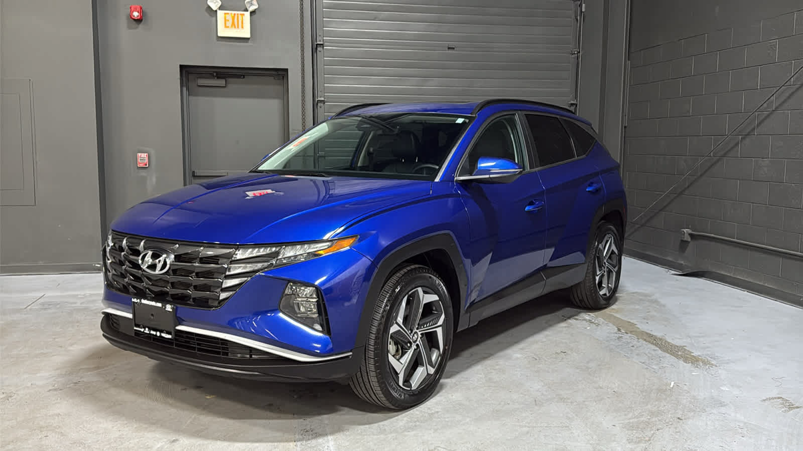 Used 2023 Hyundai Tucson SEL w/ Convenience Package AWD/4WD image 3