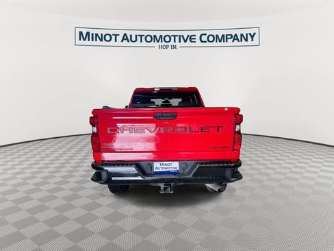 Used 2022 Chevrolet Silverado 2500 Custom w/ Custom Value Package AWD/4WD image 8