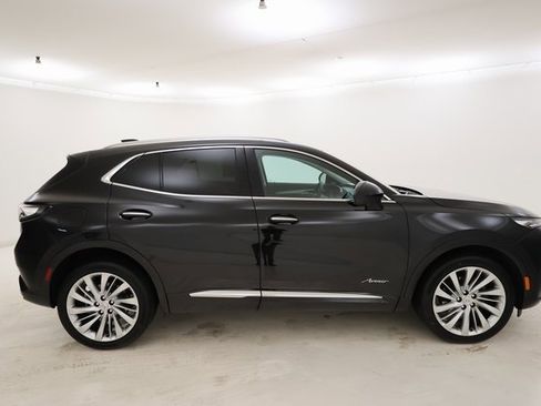 Used 2024 Buick Envision Avenir image 2
