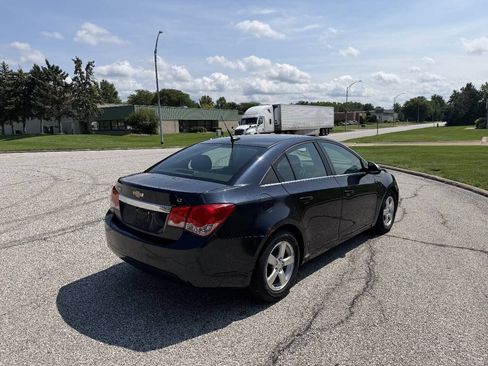 Used 2014 Chevrolet Cruze LT FWD image 4