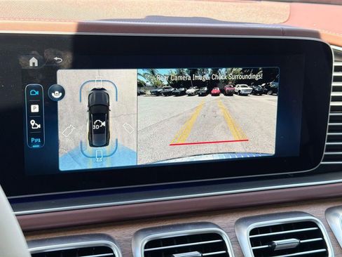 Used 2026 Mercedes-Benz Maybach GLS 600 4MATIC image 14
