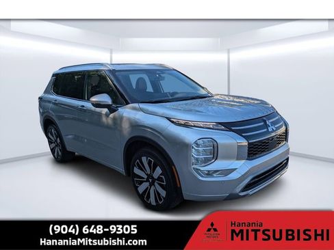 New 2025 Mitsubishi Outlander SEL image 1
