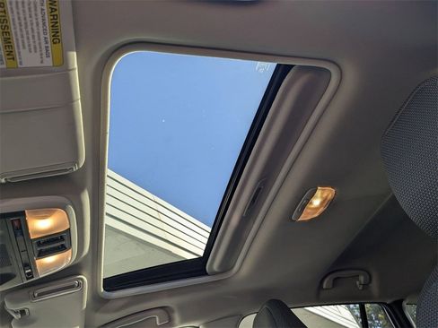 Used 2024 Subaru Crosstrek 2.0i Premium image 20