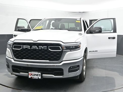 Used 2025 RAM 1500 Big Horn AWD/4WD image 57
