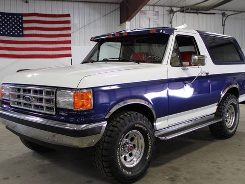 Used 1988 Ford Bronco AWD/4WD image 1
