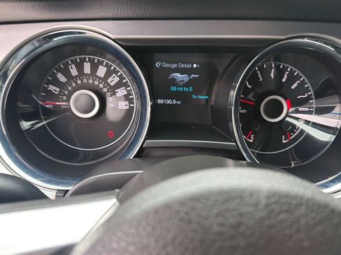 Used 2014 Ford Mustang Premium RWD image 20