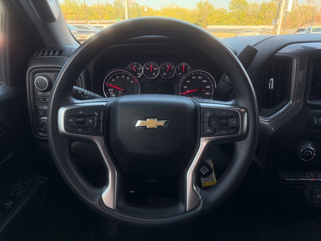 Used 2022 Chevrolet Silverado 1500 Custom w/ Safety Confidence Package AWD/4WD image 19
