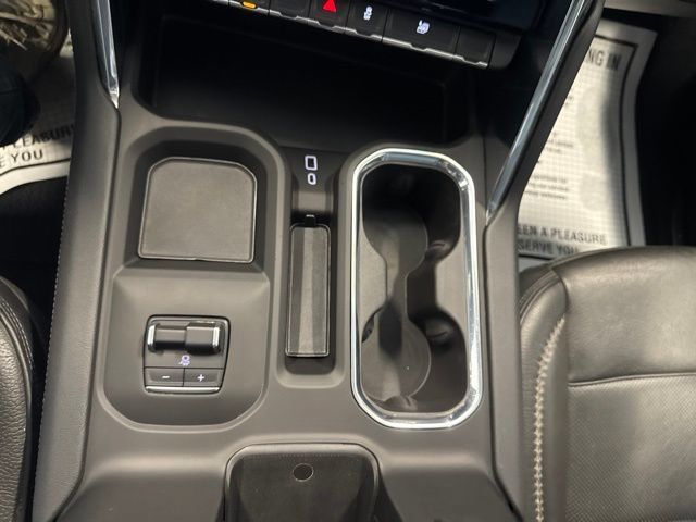 Used 2025 GMC Sierra 3500 Denali AWD/4WD image 27