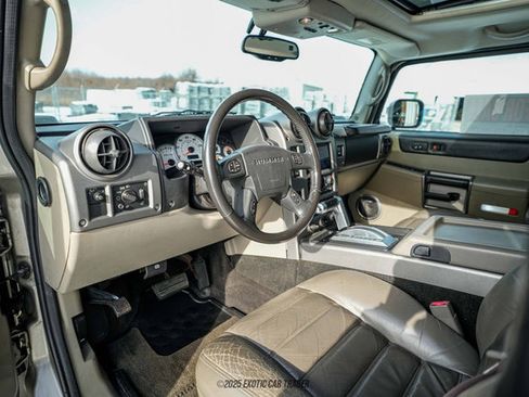 Used 2003 HUMMER H2 w/ Preferred Equipment Group AWD/4WD image 68