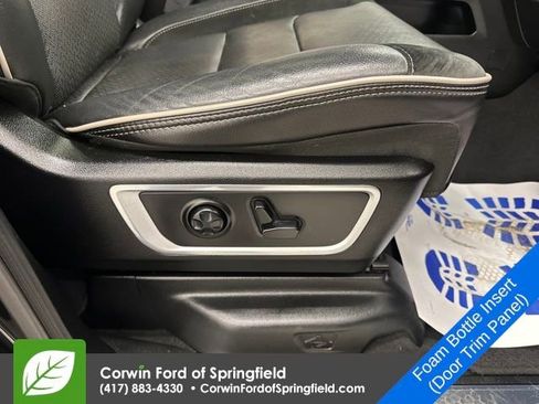 Used 2019 RAM 1500 Laramie image 12