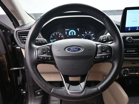 Used 2022 Ford Escape SEL FWD image 20