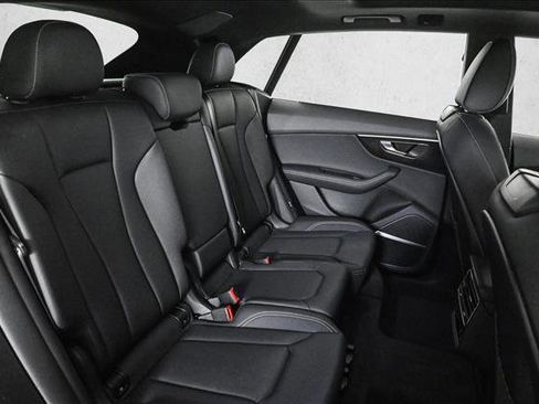 Certified 2025 Audi Q8 Premium Plus w/ Premium Plus Package image 21