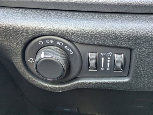 New 2026 Chrysler Voyager LX image 23