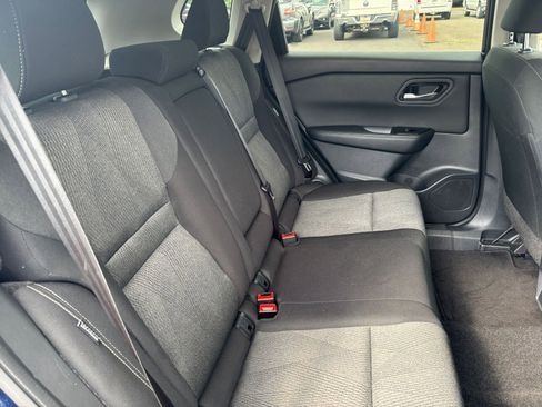 Used 2025 Nissan Rogue SV FWD image 40