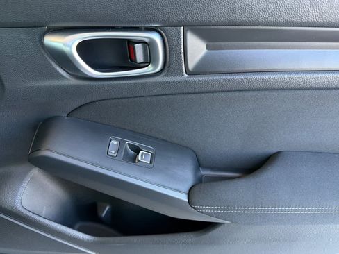 Used 2024 Honda Civic Sport image 17