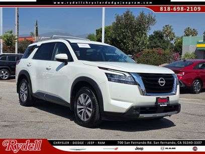 Used 2023 Nissan Pathfinder SL w/ Lighting Package (N92)