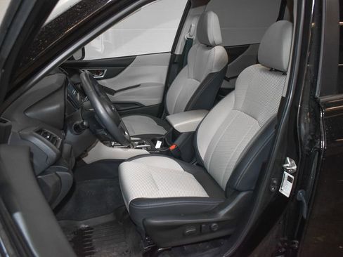 Used 2021 Subaru Forester Premium image 19