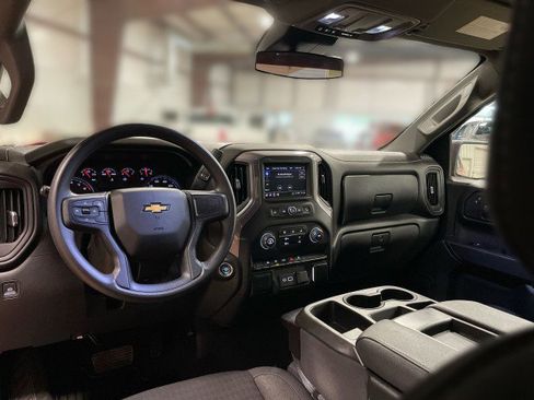 Used 2022 Chevrolet Silverado 1500 Custom image 18