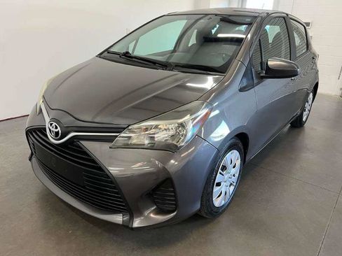 Used 2016 Toyota Yaris L image 5