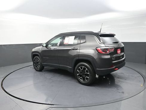 Used 2019 Jeep Compass Trailhawk AWD/4WD image 54