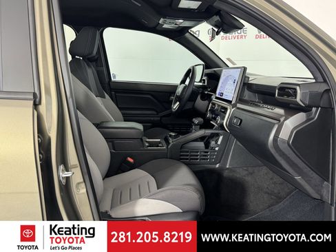 Certified 2025 Toyota Tacoma TRD Sport image 20