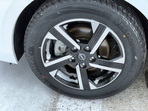 Certified 2024 Nissan Sentra SV w/ All-Weather Package image 9