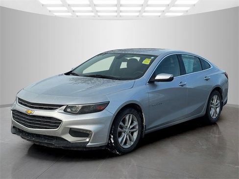 Used 2016 Chevrolet Malibu LT image 3