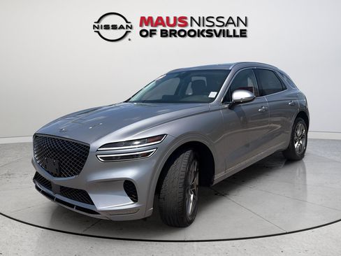 Used 2025 Genesis GV70 2.5T AWD/4WD image 4