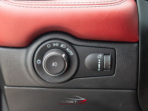 Used 2021 Dodge Durango R/T w/ Tow 'N Go Package AWD/4WD image 39