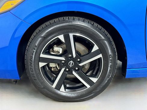 Used 2024 Nissan Sentra SV FWD image 27