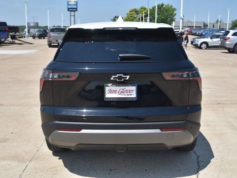 New 2026 Chevrolet Equinox LT w/ Convenience Package II image 5