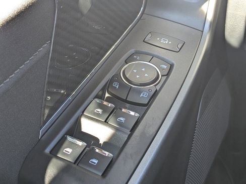 New 2026 Ford F250 Lariat w/ Black Appearance Package image 28