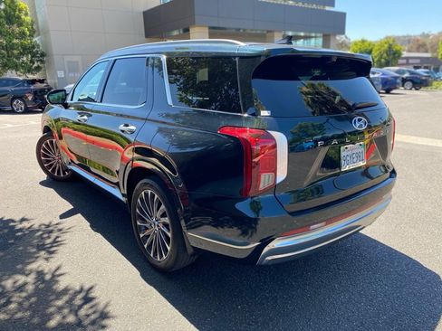 Certified 2023 Hyundai Palisade Calligraphy FWD image 4