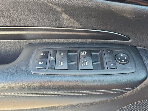 Used 2023 Dodge Durango SXT RWD image 33