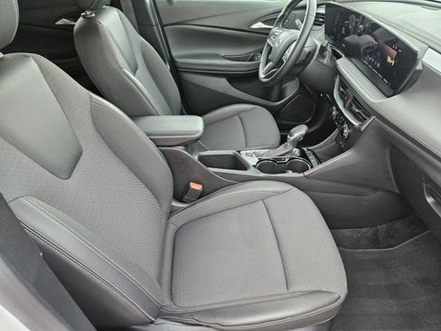 Used 2025 Buick Encore GX Preferred FWD image 14