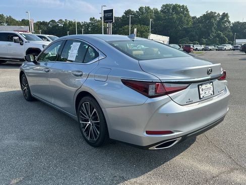 Used 2024 Lexus ES 350 w/ Premium Package FWD image 5