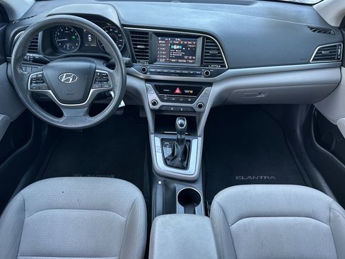 Used 2018 Hyundai Elantra SEL FWD image 13