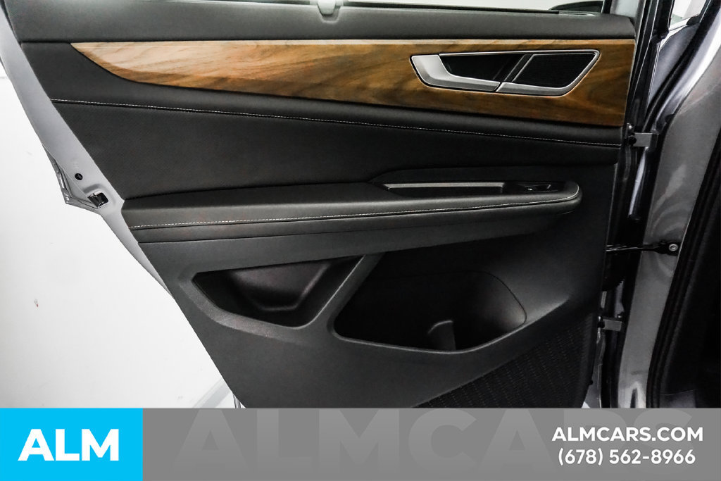 Used 2025 Volkswagen Atlas SE FWD image 52