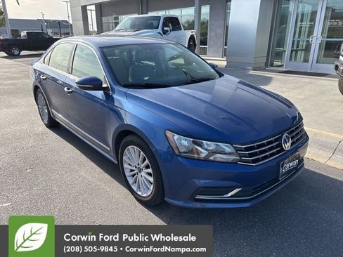 Used 2016 Volkswagen Passat 1.8T SE FWD image 4