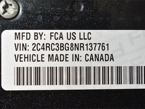 Used 2022 Chrysler Pacifica Touring-L image 14