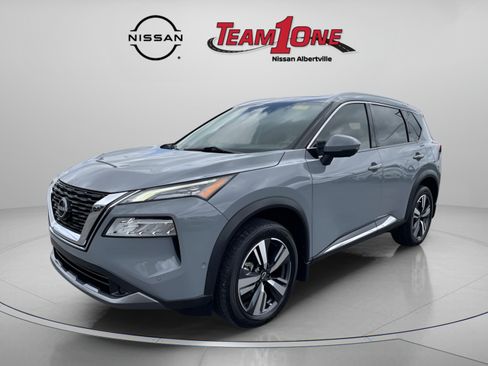 Used 2023 Nissan Rogue SL w/ SL Premium Package FWD image 4