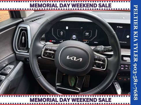 Certified 2024 Kia Sorento SX AWD/4WD image 18