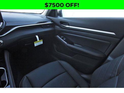 New 2025 Nissan Altima 2.5 SR w/ SR Premium Package image 16